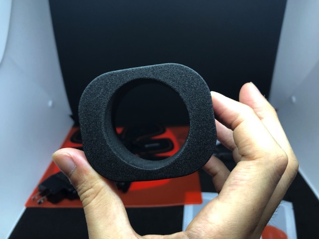 SIXPADを収納するときに使うパーツ